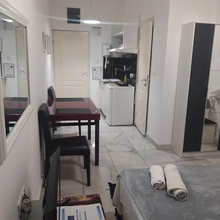 Lilishouse Prenociste Appartement Belgrado Buitenkant foto