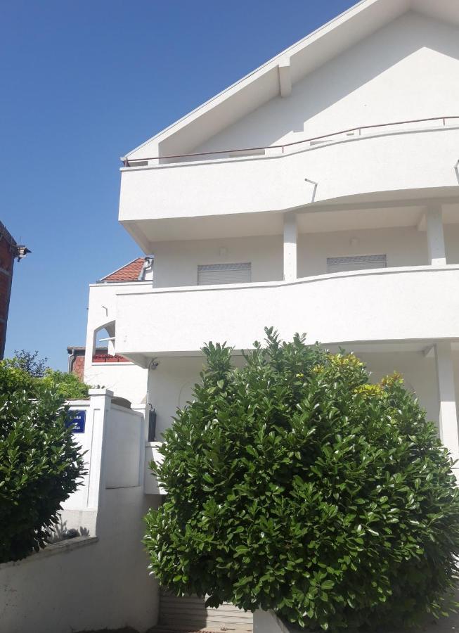 Lilishouse Prenociste Appartement Belgrado Buitenkant foto