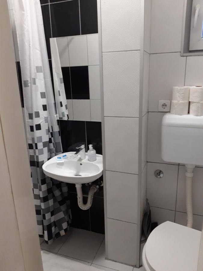 Lilishouse Prenociste Appartement Belgrado Buitenkant foto